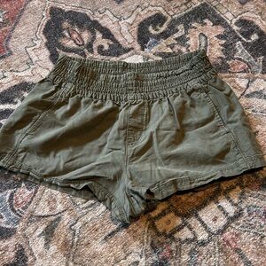 Aerie Babe Watch pull on shorts